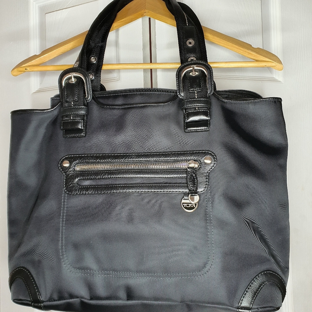 TUMI tote bag - New without Tag